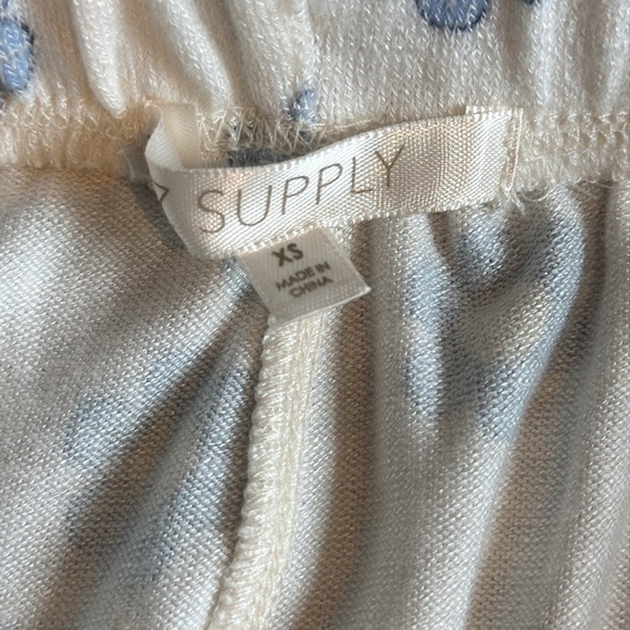 Z Supply | ‘ My Bed is My Happy Place’ Lounge Pajama Set - Picture 7 of 14